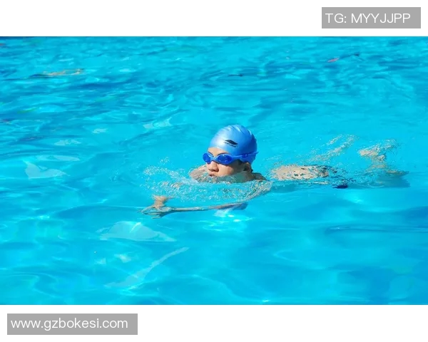 自由泳健身训练攻略提升体能与技巧，打造完美身形与健康生活