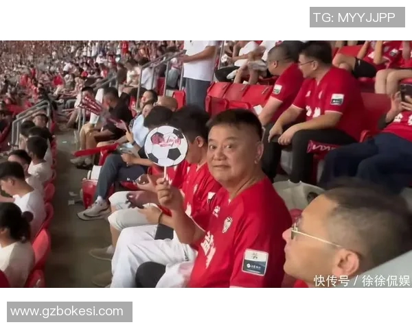偶遇足球明星时该如何应对和互动的实用视频指南